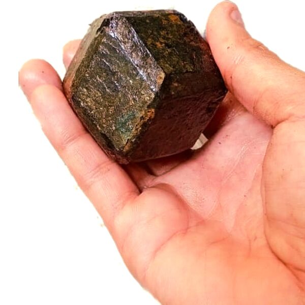 Garnet raw stone