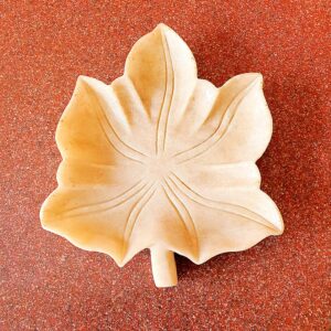 The marble handicraft leaf-shaped plate